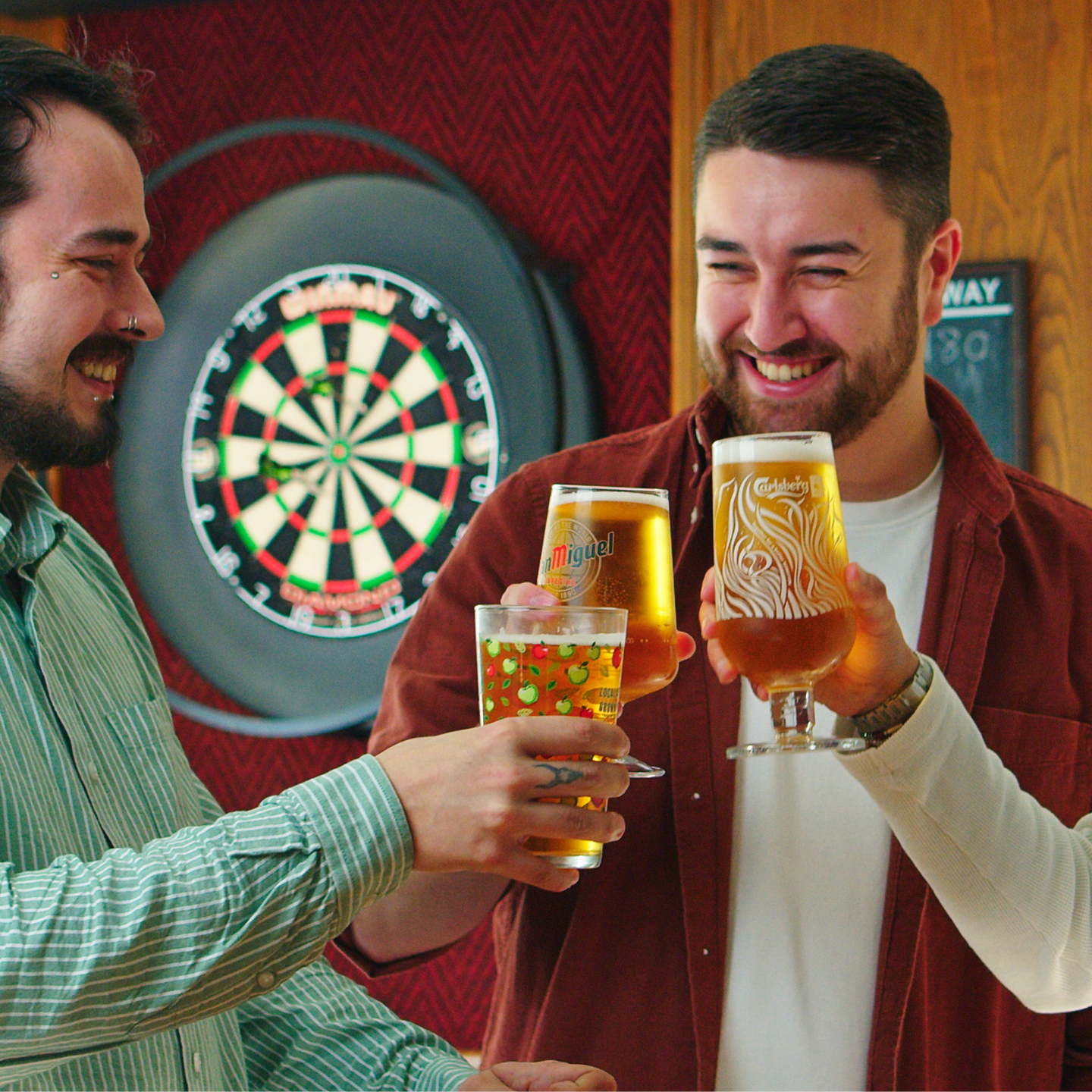 Raise a glass This Father's Day at The Red Lion in Telford!